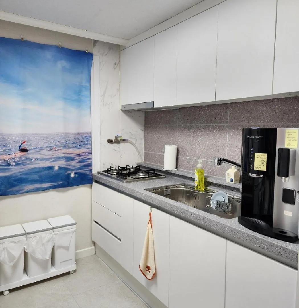 Villa You Here,Stay - 5Min To Hapjeong Station, 10Mins To Hongdae Seoul