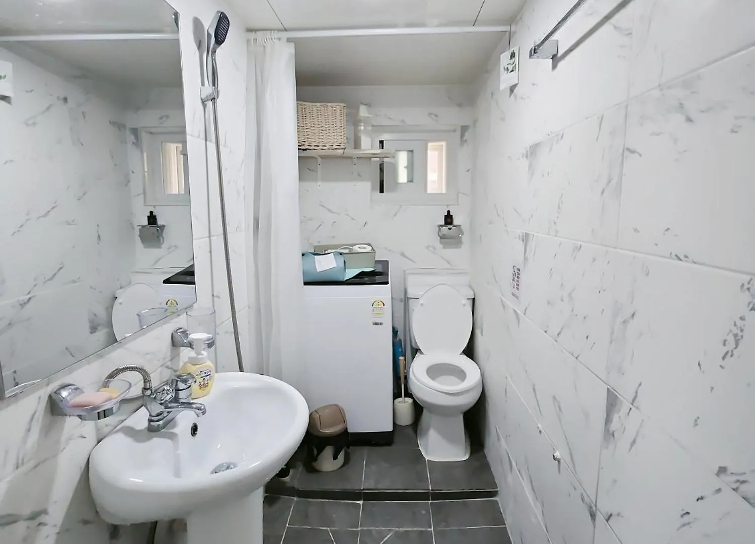 You Here,Stay - 5Min To Hapjeong Station, 10Mins To Hongdae Seoul Villa
